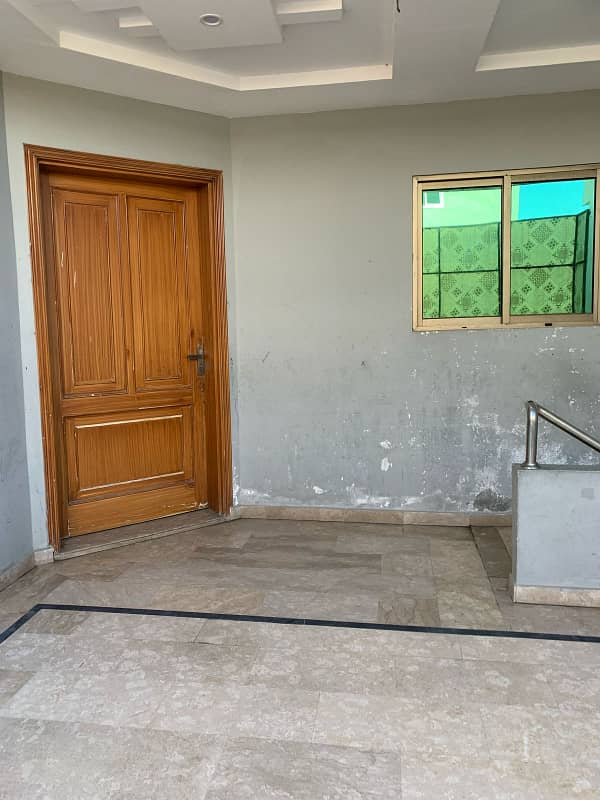 iqbal town rahwali 5 marla upper portion for rent 9