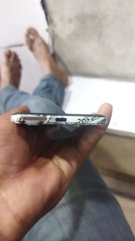 vivo v23 e used urgent sale only seriouse buyers contact me 2