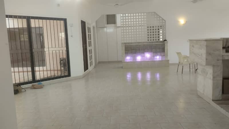 600-Yard 2-Unit Bungalow for Rent | Sehar 5