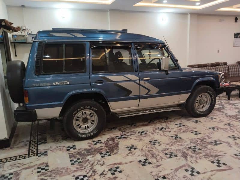 Mitsubishi Pajero 1989 0