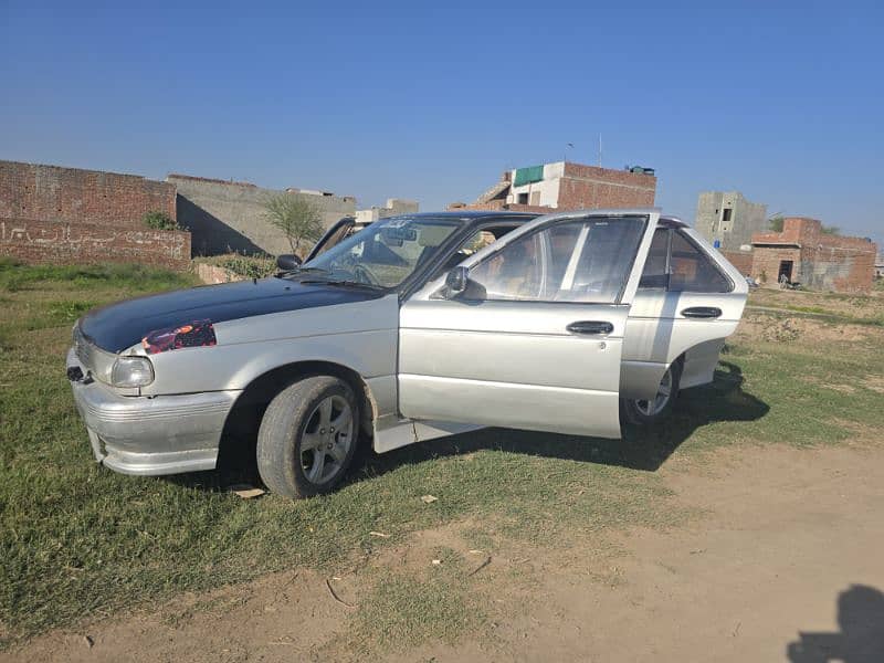 Nissan Sunny 1991 4