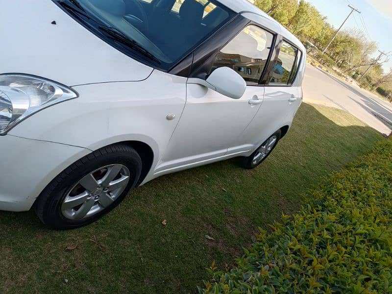 Suzuki Swift DLX 5