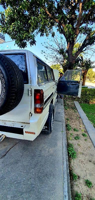 Jeep wagoneer 1977 full modifed, model original documents 2