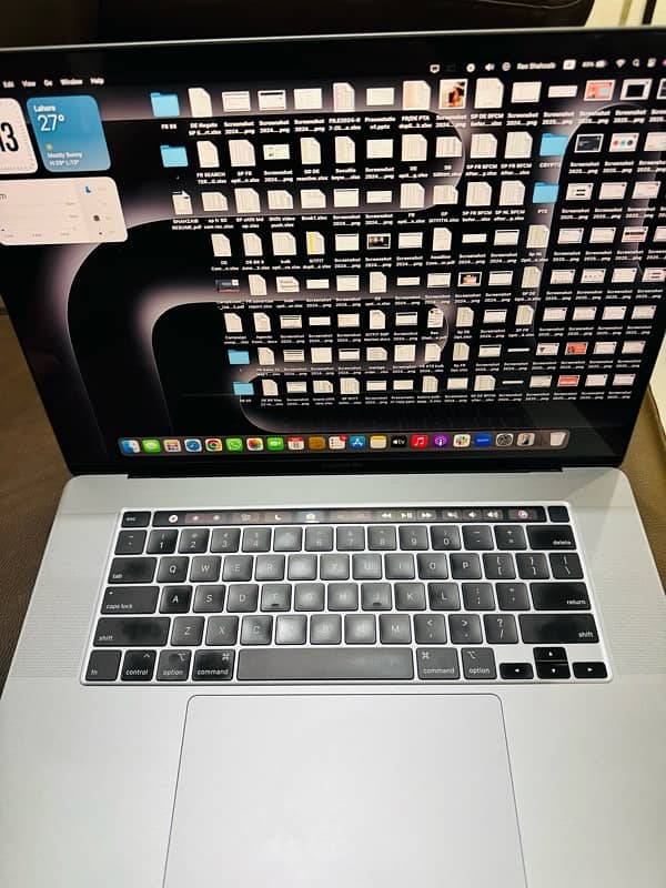 MacBook Pro 2019 i7 16 inches 5