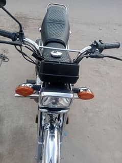 Honda 125 self start