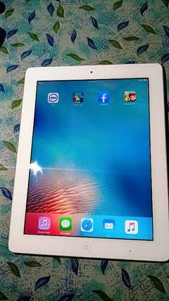 iPad 64gb 10/10 condition. . iCloud locked