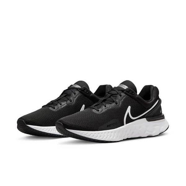 Nike and ascis original shoes 2