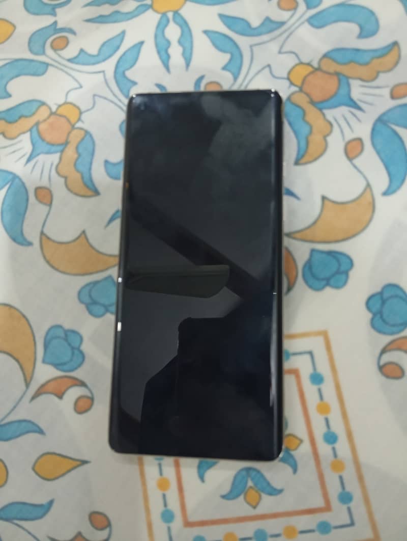 One Plus 8 128gb 8+4 Ram 1