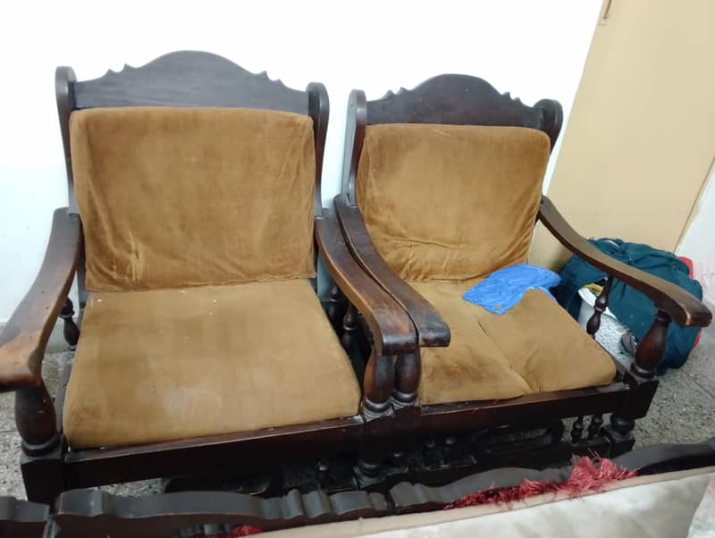 Wooden Sofa 5 seater 0