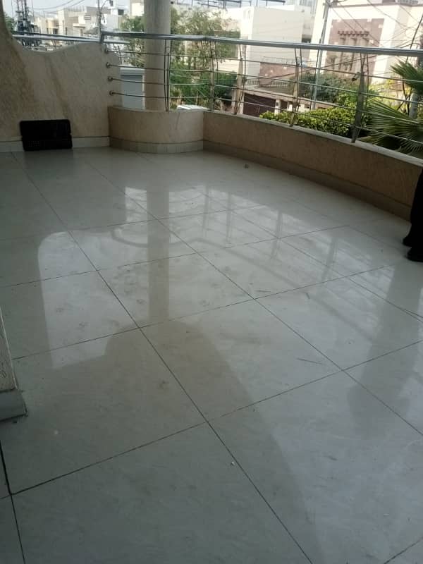 4 Bed DD 500 yards bungalow portion 1st floor, at main ittehad opposite zubaidas phase 2 ext, marble flooring, neat clean, 1 car parking, separate meters, ready to visit, reasonable rent, best owner's, rent 1.50. . . 140 final try 0322.5996882. 0