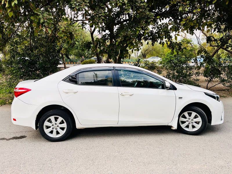 Toyota Corolla Altis 2017 8