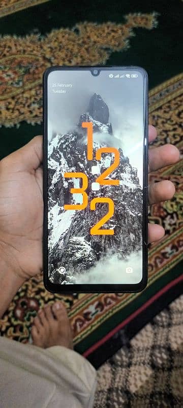 Urgent sell Redmi 13c 4/128 with box 4