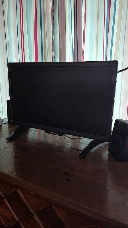 Samsung 24inches Led For Sale 5