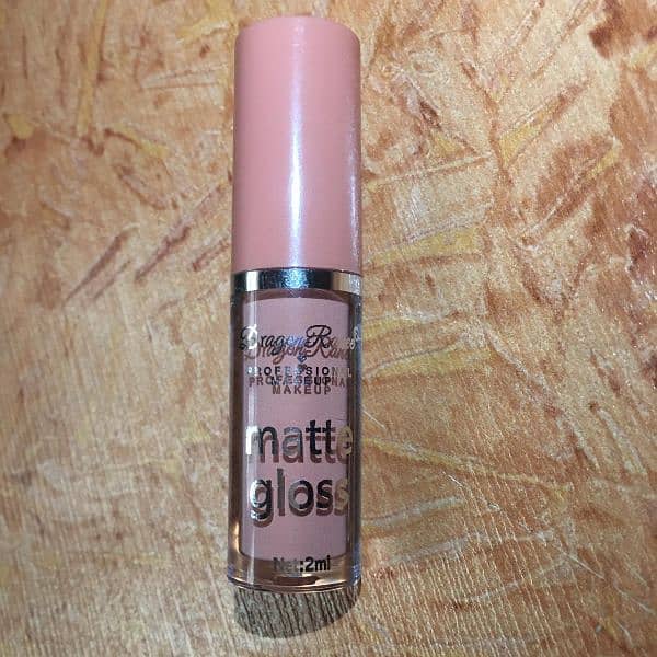 Peach matte mini lip gloss | mini matte gloss | 6.5cm. 1