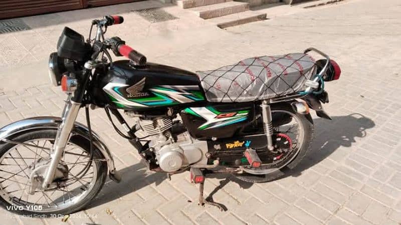 Honda 125 2023 1st owner hyderabad registered 1