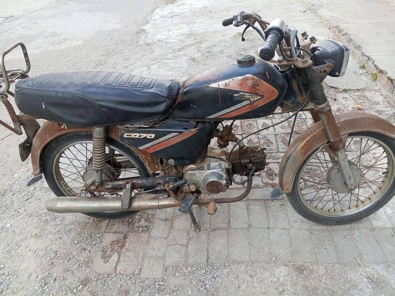 Honda CD 70 old model 2