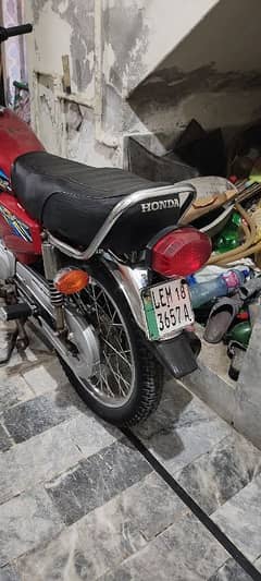 Honda CG 125 2018 model.