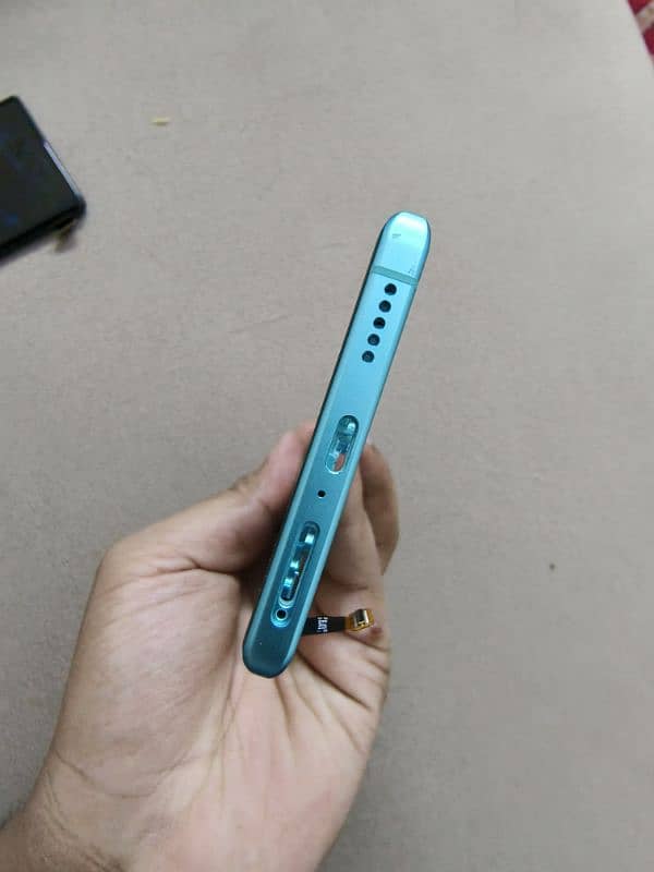 VIVO X80 Blue & Black genuine display 10/10 condition 11