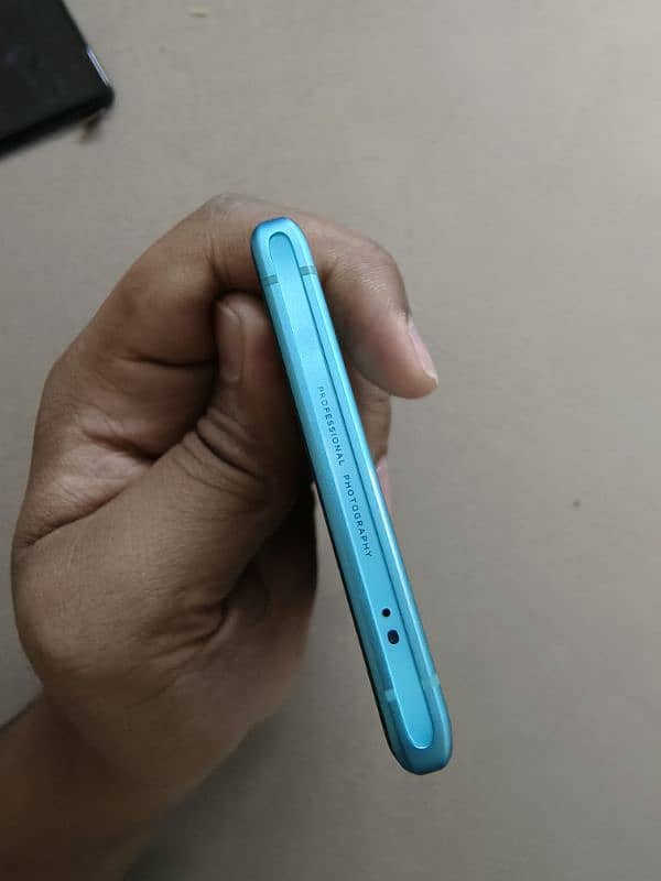 VIVO X80 Blue & Black genuine display 10/10 condition 12