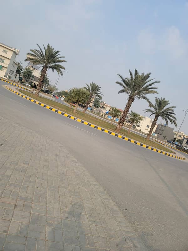 10 Marla Residential Prime Location Plot for Sale, Etihad Town, Phase 1. 27