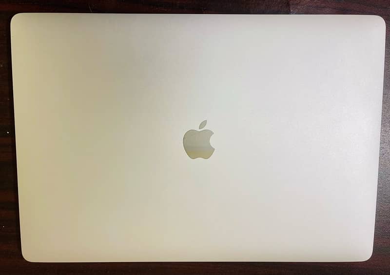 Macbook Pro 1