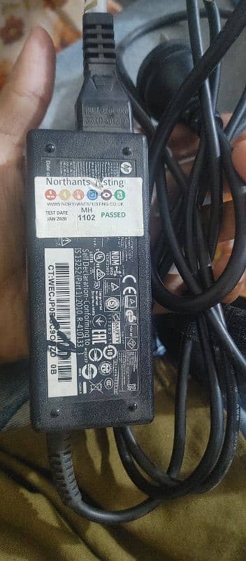 HP laptop charger 1