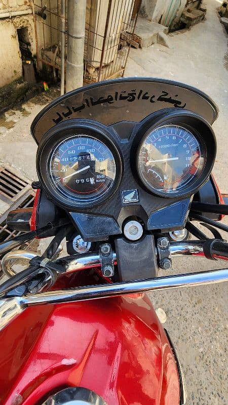 urgent sale honda cb125 3