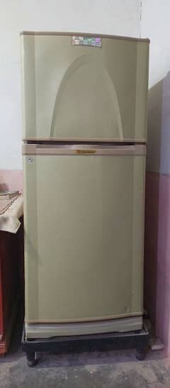 Dawlance Fridge / Refrigerator