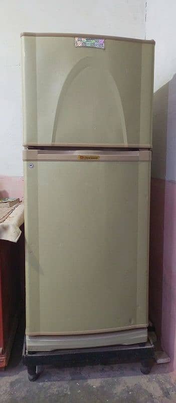 Dawlance Fridge / Refrigerator 0