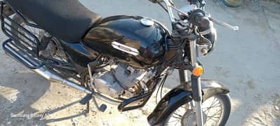 Suzuki GS150 2014 Model – Excellent Condition, Low Mileage – For Sale