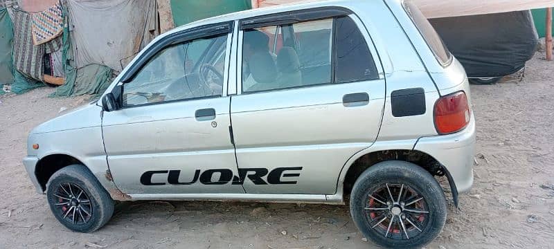 Daihatsu Cuore 2002 3