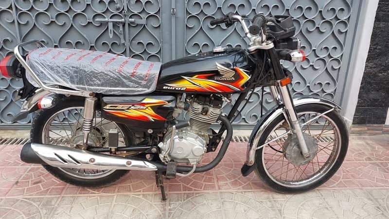 Honda 125 model 2020 karachi number 2