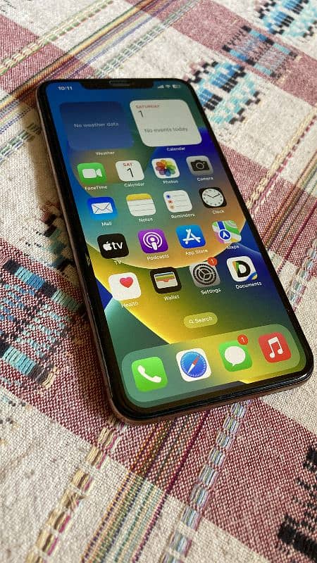 iPhone XS Max 1