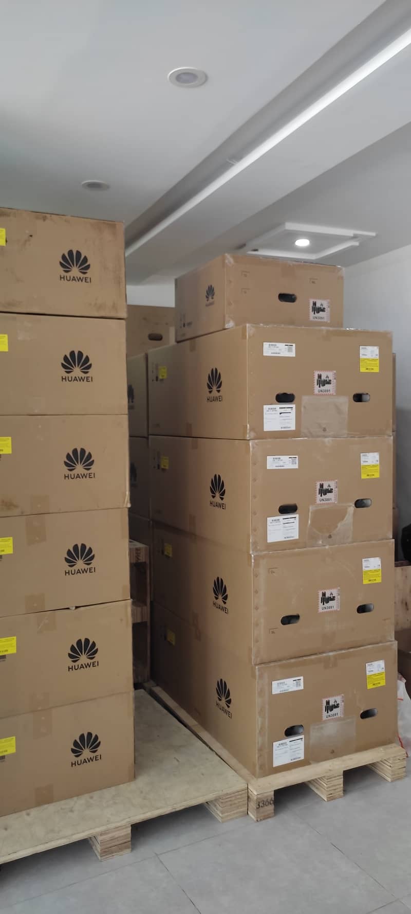 Huawei Ongrid Inverter 5kw,10kw,15kw,20kw,25kw,30kw,50kw,115kw 3