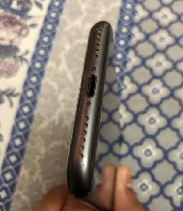 iphone 8 urgent sell 2