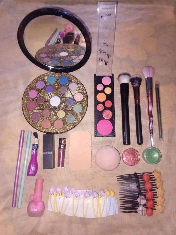 26 Pieces Makeup Deal 2