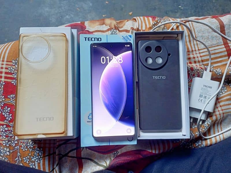 Techno camon 30s 9