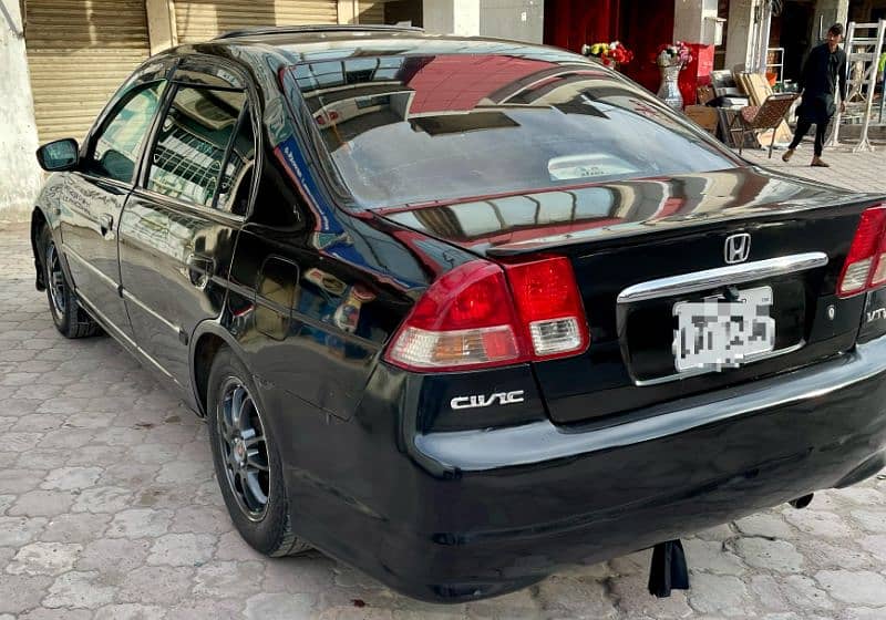 Honda Civic Oriel 2004 1