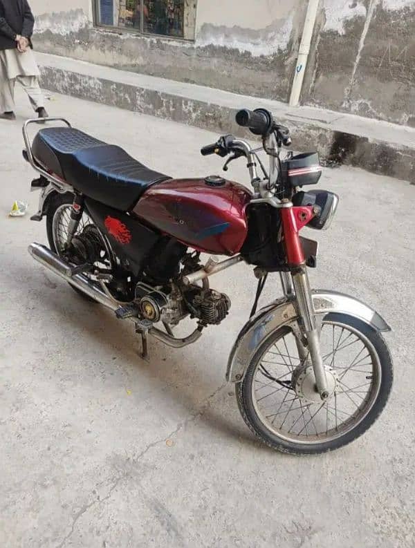 Honda bike 70 CC urgent for sale 2000 model 0