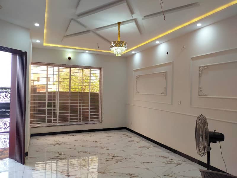 5 Marla Double store House For Rent In Royal Orchard Multan 10