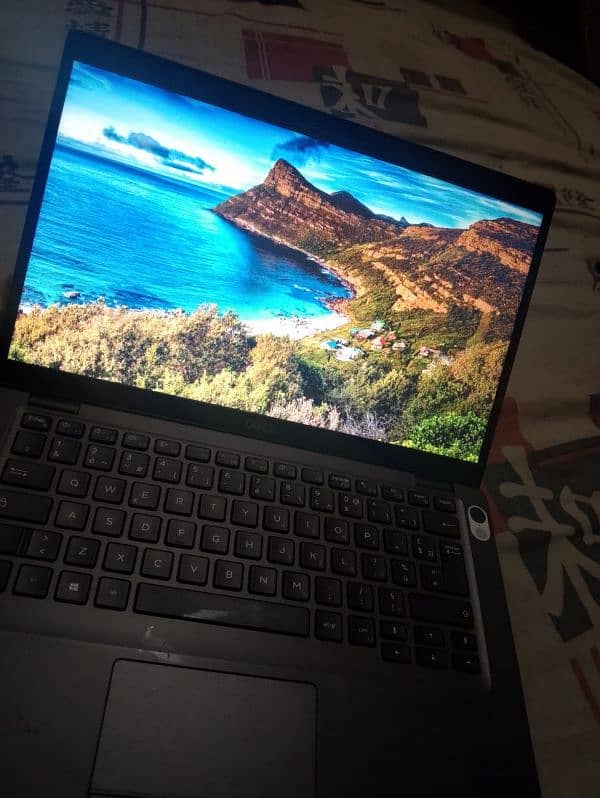 Dell Latitude 5400 i5 8th generation 8 GB RAM 256 GB storage 9/10 1