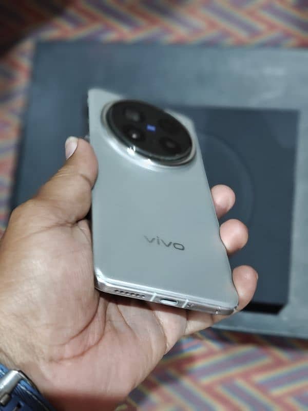 Vivo X200 pro 16/512 4