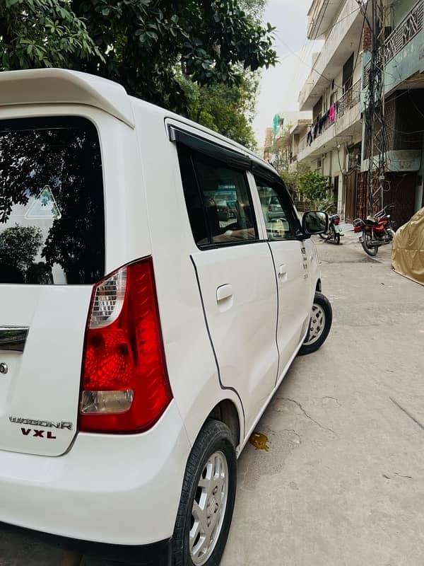 Suzuki Wagon R 2018 6