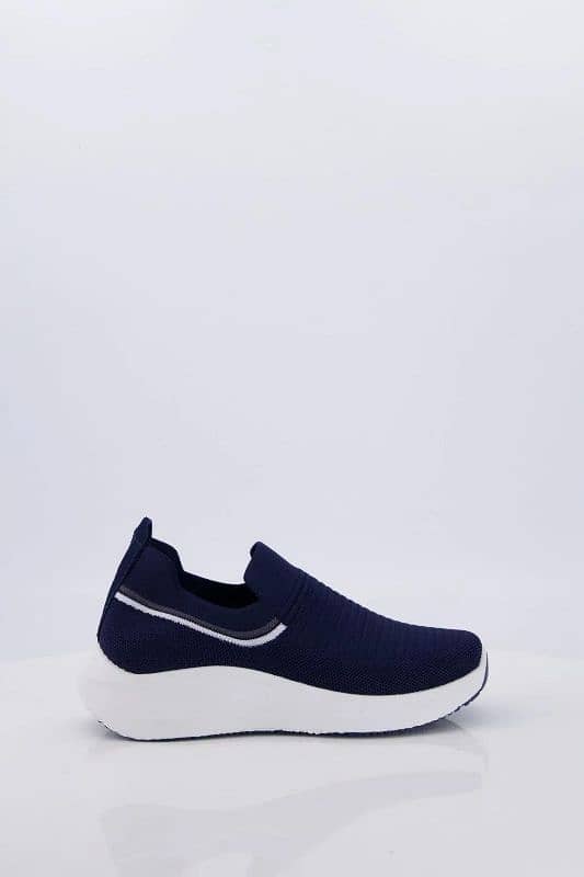 casual sneakers for mens 4