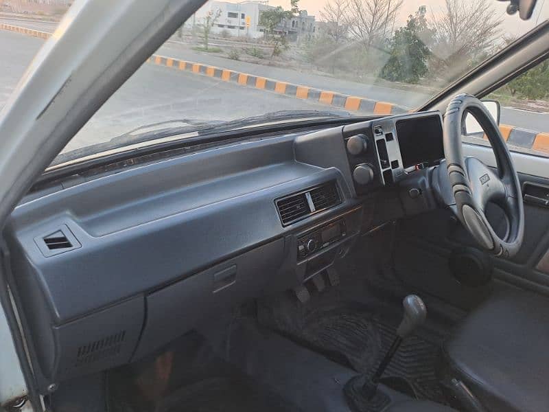 Suzuki Mehran VXR 2015 4