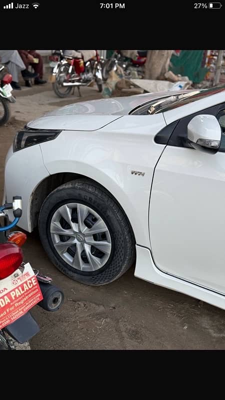 Toyota Corolla GLI 2015 (0302 6185353) 9