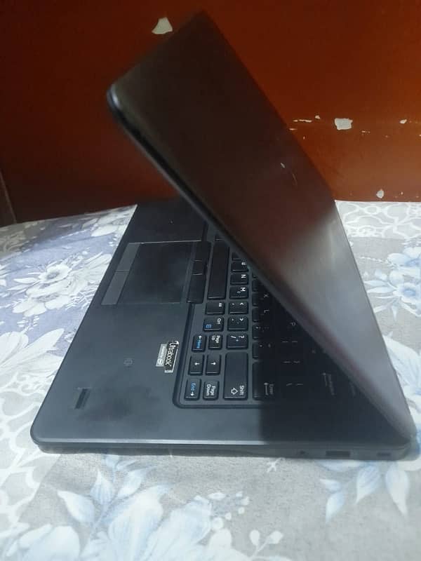 Dell 5th Generation 1