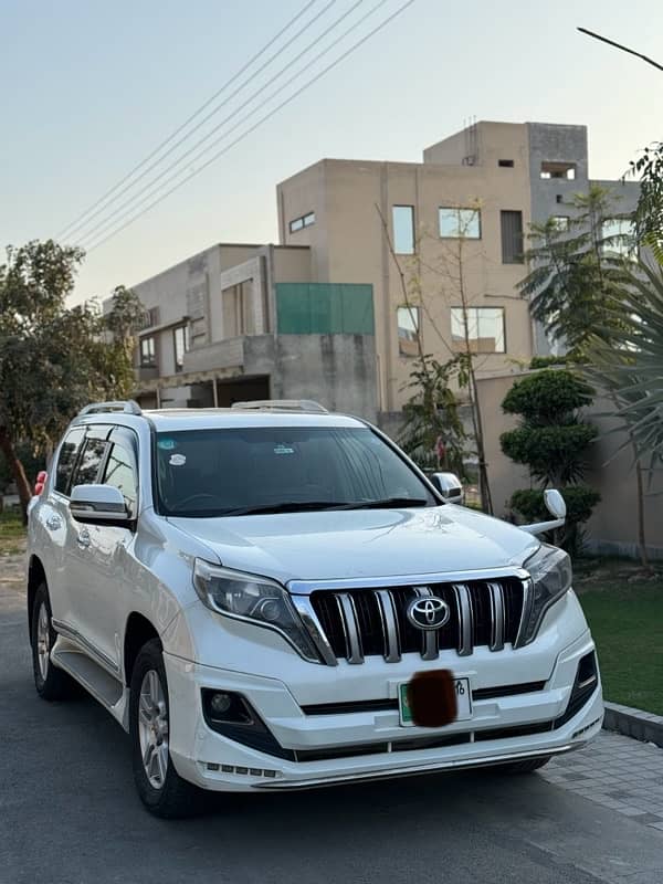 Toyota Prado 2010 1