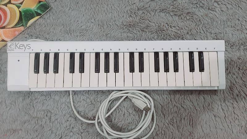 M Audio Evolution Ekeys 37 USB midi 0