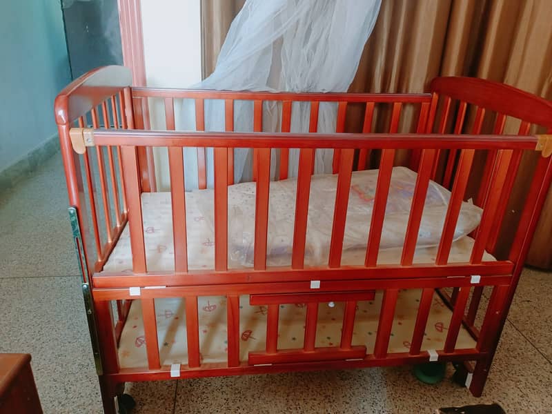 New Baby Cot Wooden Imported with carry cot Condition 10/10 0